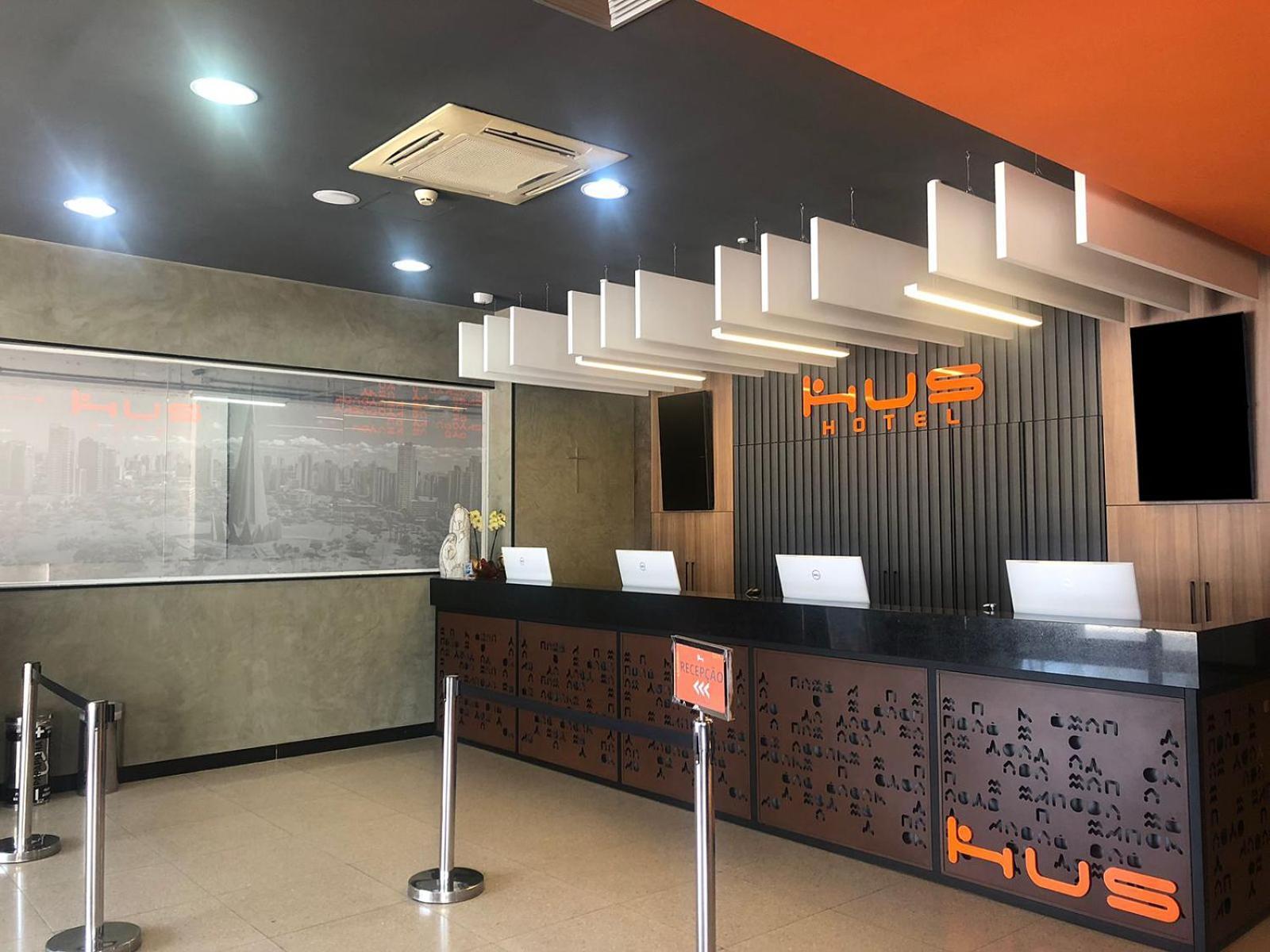 Hus 酒店 Maringá